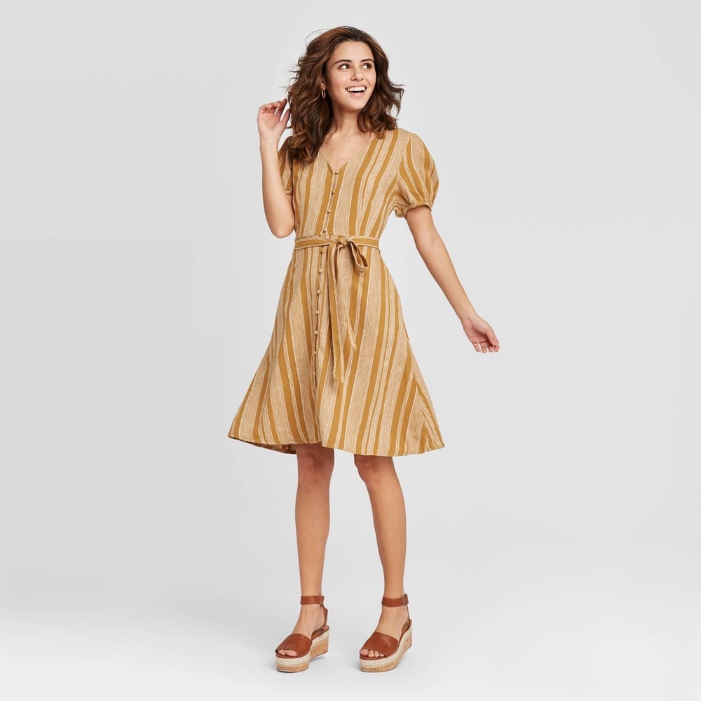 Universal Thread Striped Short Sleeve Dress Medium